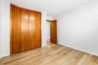 2242-2242 Scarth St in Regina, SK - Building Photo - Building Photo