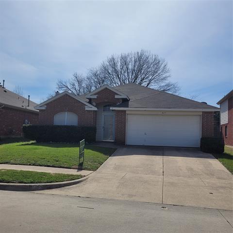 825 Stafford Station Dr in Saginaw, TX - Building Photo