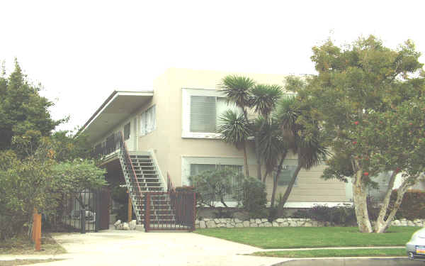 12631 Mitchell Ave in Los Angeles, CA - Building Photo