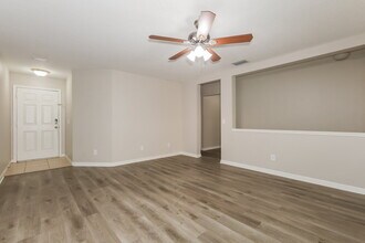 11019 Golden Silence Dr in Riverview, FL - Building Photo - Building Photo