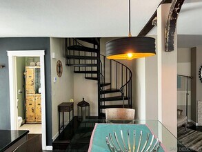675 S Sierra Ave in Solana Beach, CA - Building Photo - Building Photo