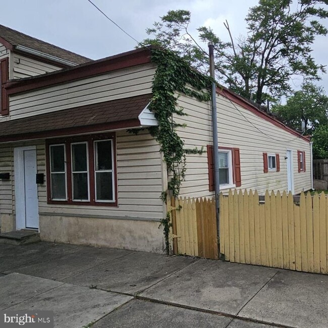 property at 109-11 N Burlington St