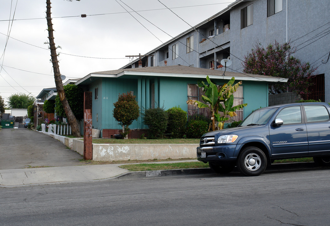 411 E Hazel St in Inglewood, CA - Foto de edificio