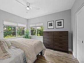 808 NE 17th Way in Fort Lauderdale, FL - Building Photo - Building Photo