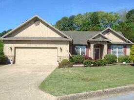 32 Tanyard Dr in Bella Vista, AR - Building Photo