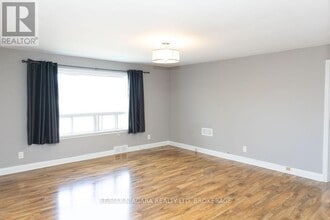 544 Ontario St in St Catharines, ON - Building Photo - Building Photo