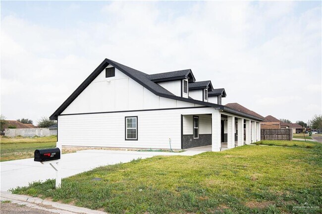3602 Ida Dr in Palmview, TX - Building Photo - Building Photo
