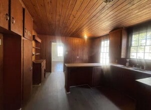 2404 S Walnut St in Pine Bluff, AR - Foto de edificio - Building Photo