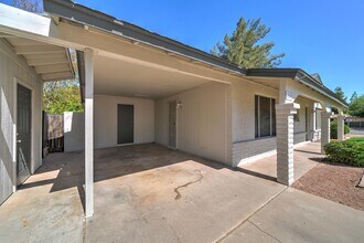 5945 S Palm Dr in Tempe, AZ - Building Photo - Building Photo