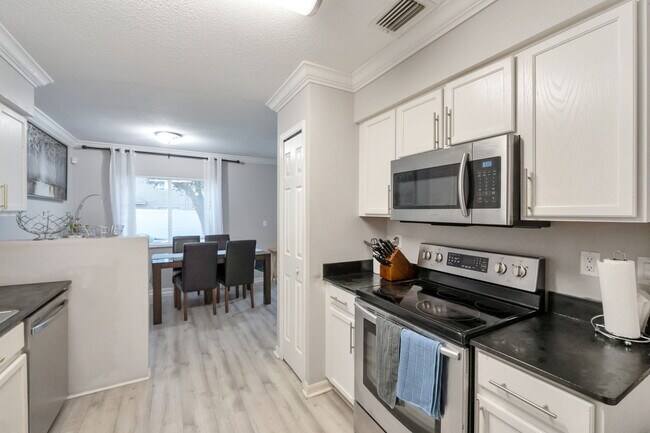 12949 Fennway Ridge Dr in Riverview, FL - Building Photo - Building Photo