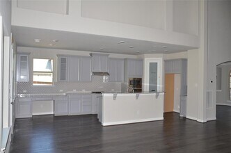 5706 Caper Shores Ln in Sugar Land, TX - Building Photo - Building Photo