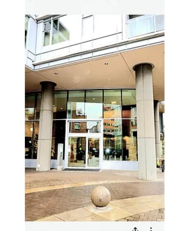 1900 S River Dr in Portland, OR - Foto de edificio - Building Photo
