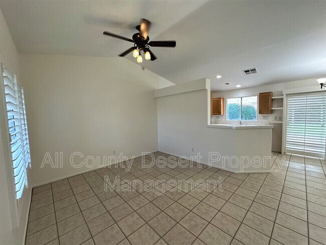 37815 Driscoll St in Palm Desert, CA - Building Photo - Building Photo