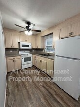 208 NE Rowena St in Madison, FL - Building Photo - Building Photo