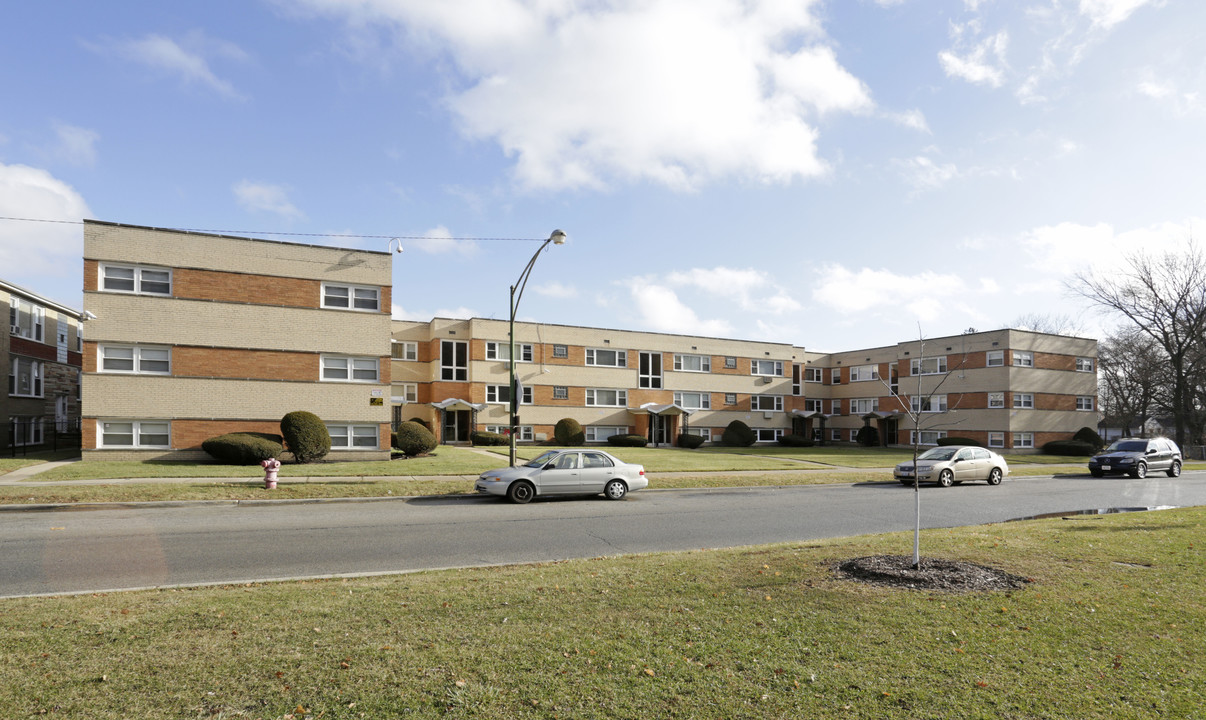 8757-75 S Beverly in Chicago, IL - Building Photo