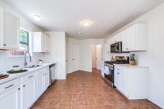 7215 Autumn Day Ct in Magnolia, TX - Building Photo - Building Photo