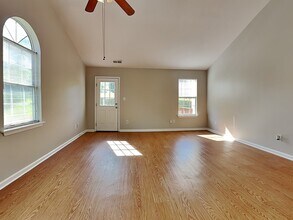 1300 Level Creek Ln in Charlotte, NC - Building Photo - Building Photo