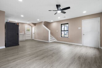 1225 3rd Ave N in Texas City, TX - Building Photo - Building Photo