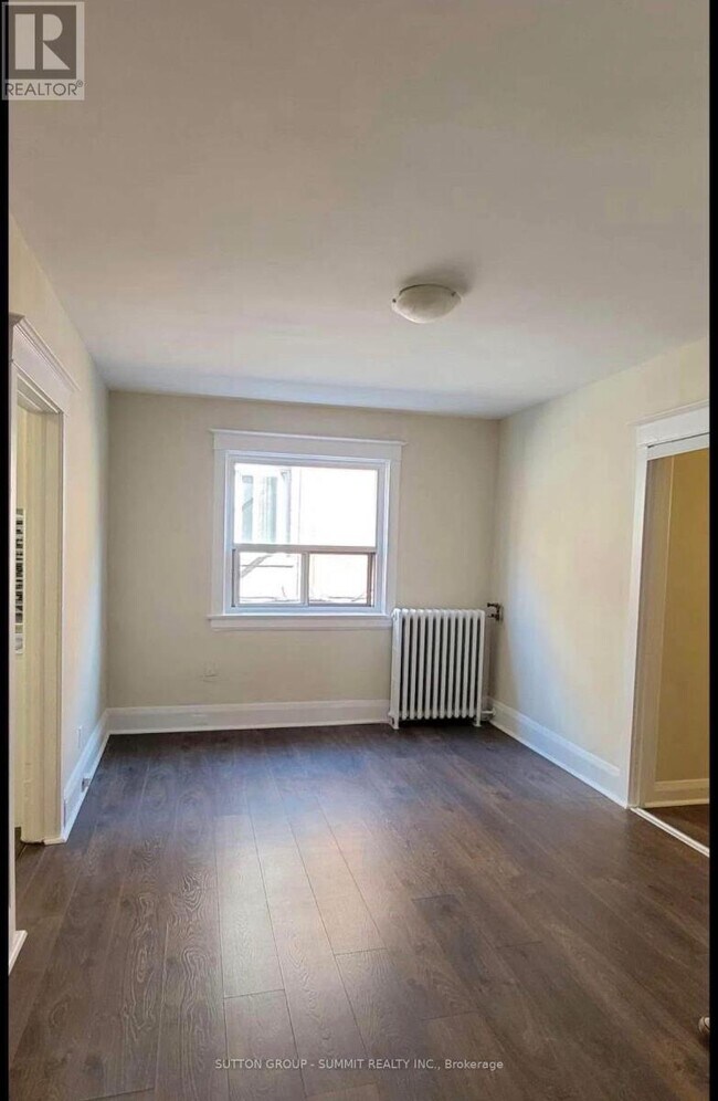 98 Vaughan Rd in Toronto, ON - Building Photo - Building Photo