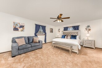 8501 Loveland Ln in Palos Hills, IL - Building Photo - Building Photo