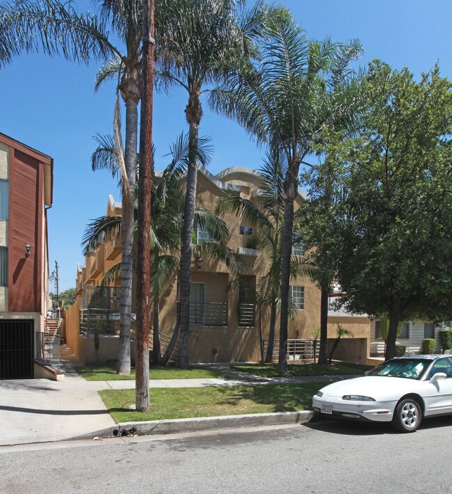 1018 Thompson Ave in Glendale, CA - Foto de edificio - Building Photo