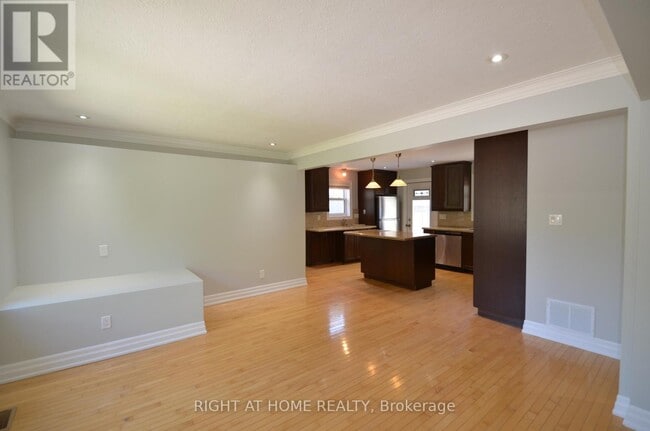 property at 526 Poplar Ave