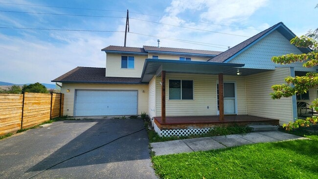 property at 506 Bondurant Ct