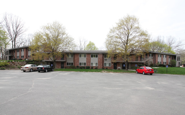 Terrace Apartments in Woodbury, CT - Building Photo - Building Photo