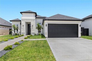 26 N 49th Ln in McAllen, TX - Building Photo