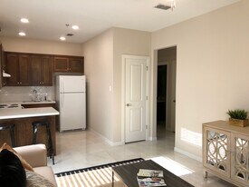 802 W Cherokee Ave in Pharr, TX - Building Photo