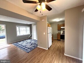 1359 Jordan Dr in Shady Side, MD - Building Photo - Building Photo