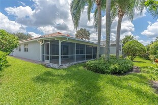 4159 St George Ln in Naples, FL - Building Photo