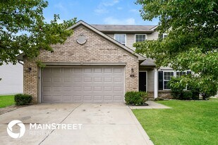 2146 Rosswood Blvd in Indianapolis, IN - Building Photo