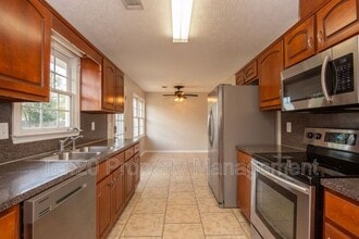 13 McLendon Rd in Fort Mitchell, AL - Building Photo - Building Photo
