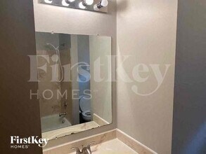 1472 Deer Crossing Ln in Worthington, OH - Foto de edificio - Building Photo