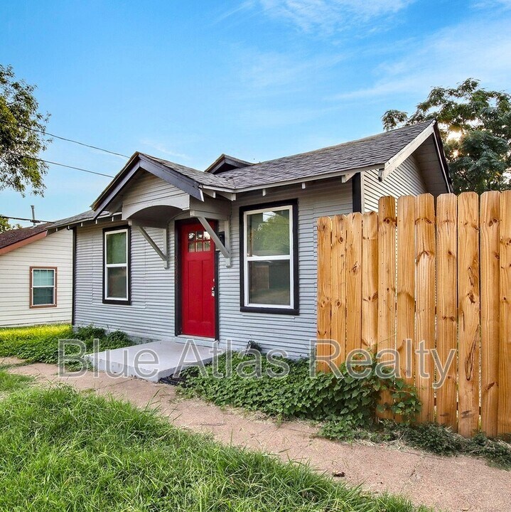 2606 Toronto St in Fort Worth, TX - Building Photo