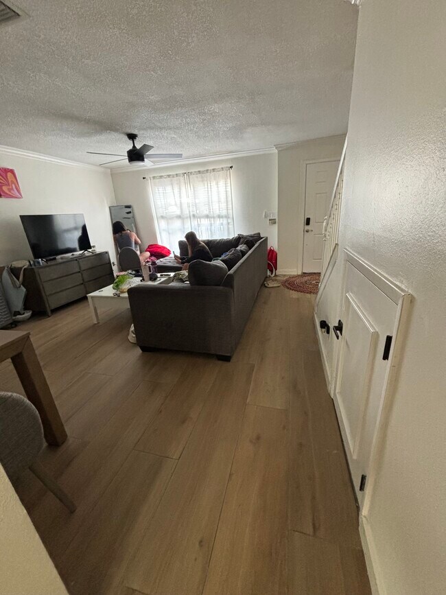 218 S Tampania Ave in Tampa, FL - Building Photo - Building Photo