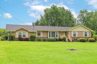 505 W Angela Cir in Goodlettsville, TN - Building Photo - Building Photo