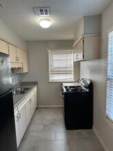 2132 NE 19th Ave in Wilton Manors, FL - Foto de edificio - Building Photo