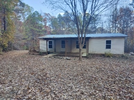 136 Bunny Trail in Broadway, NC - Building Photo