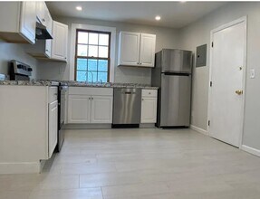 31 Pearl St in Natick, MA - Building Photo - Building Photo