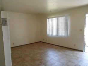 1155 Bond St in Redding, CA - Building Photo - Building Photo