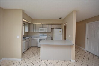 30 Farmsworth Dr in Palm Coast, FL - Building Photo - Building Photo