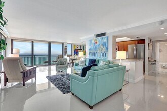 5460 N Ocean Dr, Unit 7A in Riviera Beach, FL - Building Photo - Building Photo