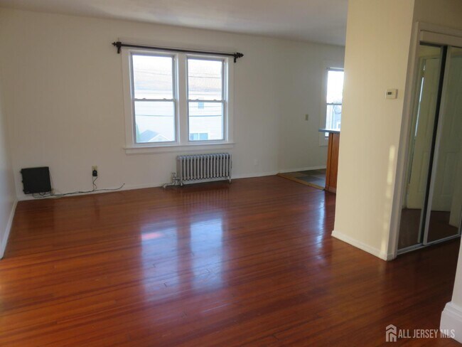 14 Highland Ave in Woodbridge Township, NJ - Building Photo - Building Photo