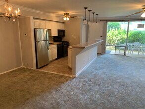 7509 Spring Lake Dr, Unit B1 in Bethesda, MD - Building Photo - Building Photo