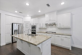 9808 Denali Dr in Little Elm, TX - Building Photo - Building Photo