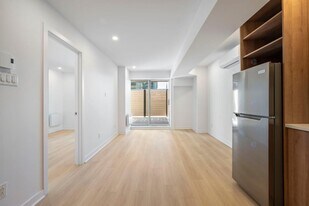 1625 Blvd. De Maisonneuve Ouest in Montréal, QC - Building Photo