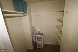 5101 Crossfield Ct-Unit -356 in Rockville, MD - Building Photo - Building Photo