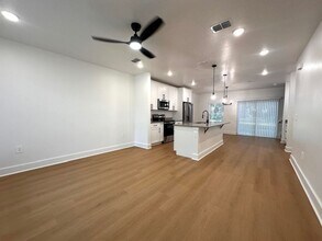 252 E Collins St in Umatilla, FL - Building Photo - Building Photo